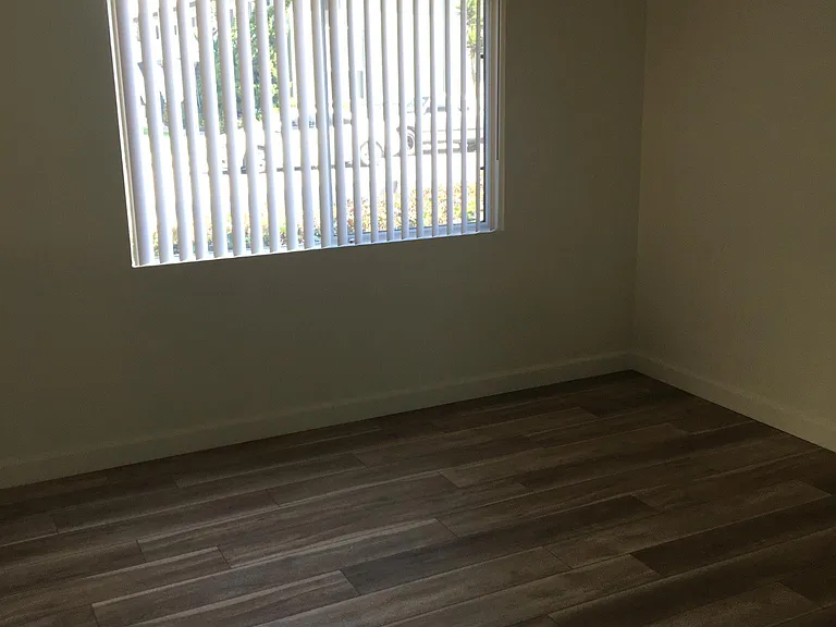 4920 Nautilus St #B — Photo 3