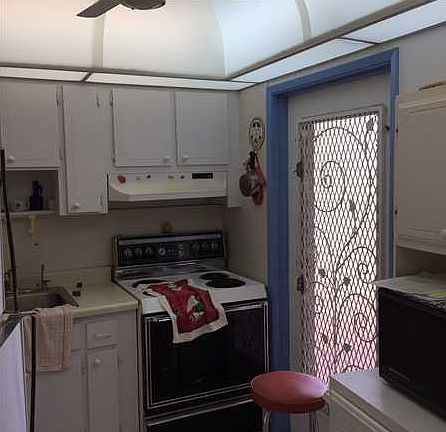 5th image of 981 Hillcrest Ct APT 207