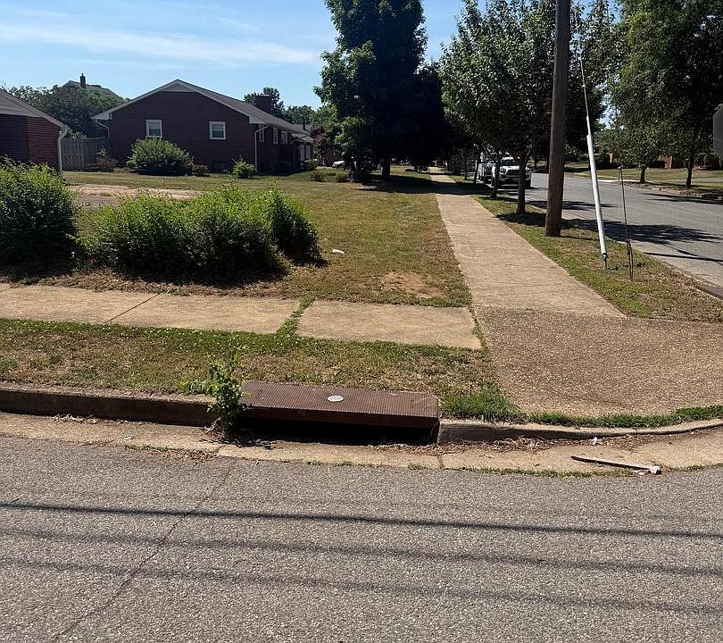 1st image of 410 Tyler St