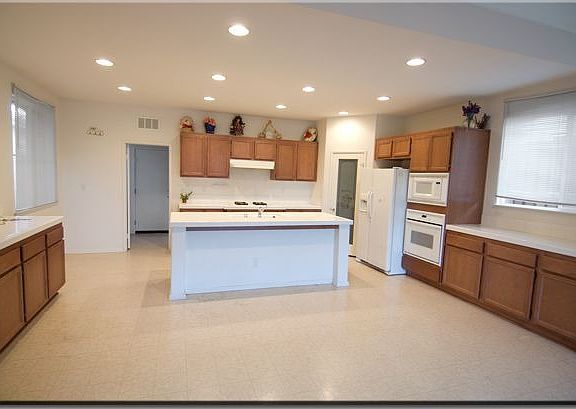 3rd image of 29209 Branwin St