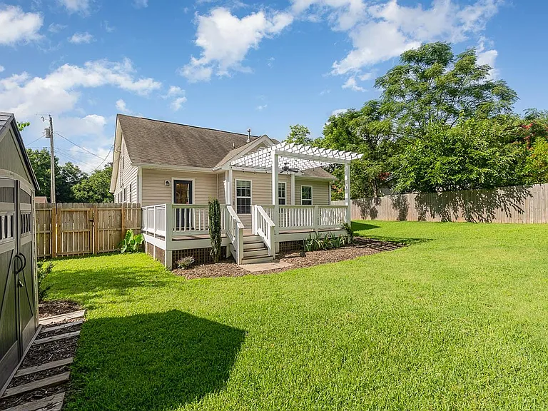 605 Brighton Rd — Photo 24