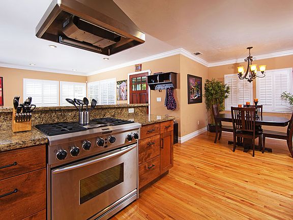 3rd image of 3225 Copley Ave