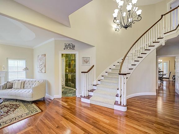 4th image of 17247 Sandalwood Way