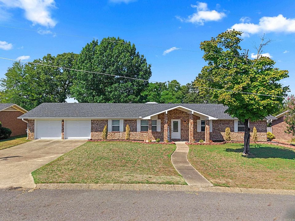 1st image of 104 Granada Dr