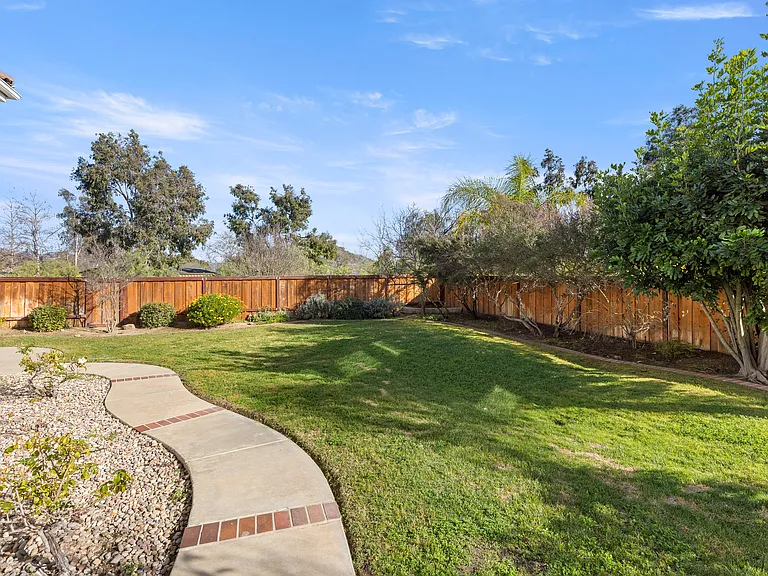 13163 Valewood Rd — Photo 33