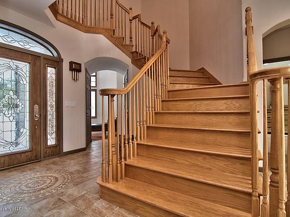 2nd image of 237 Windsor Way