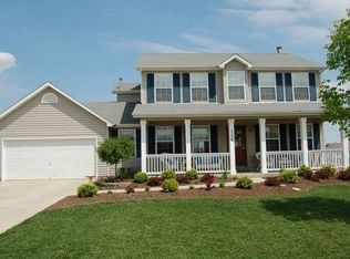 708 Windy Hollow Ct, Wentzville, MO 63385