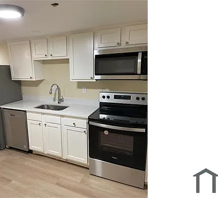 529 Irving St NW #2