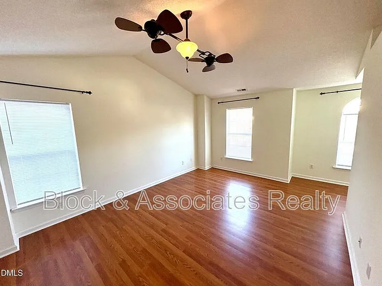 5100 Cardinal Grove Blvd — Photo 9