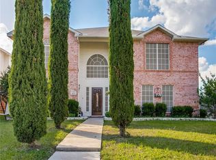 8235 Tombstone Dr, Arlington, TX 76001