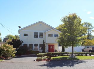 10 Saint George Pl, Keyport, NJ 07735