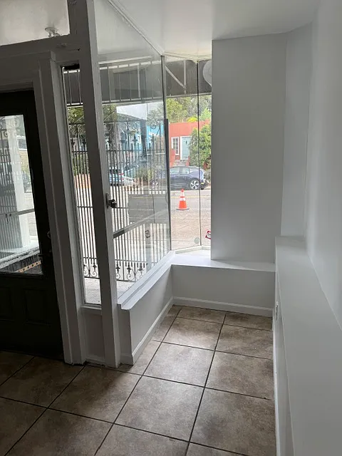 1 bed, 700 sqft, $1,950 — Photo 2