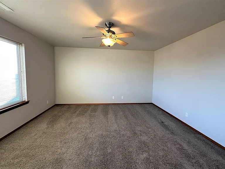 3706 W 19th Ct — Photo 16