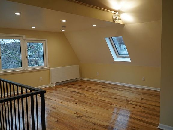 3rd image of 409 W 261st St Floor 3