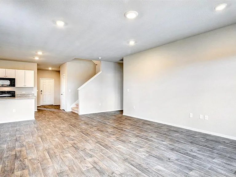 5905 Brocade Dr — Photo 2