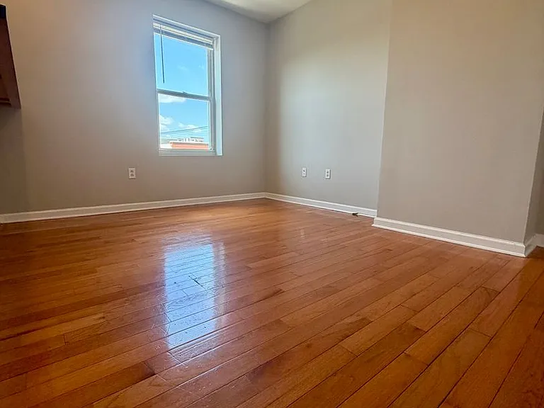 2725 E Lehigh Ave #3 — Photo 4