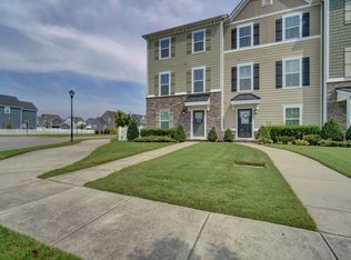 890 Olmstead St, Chesapeake, VA 23323