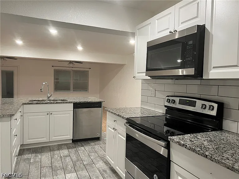 3923 SE 12th Ave — Photo 3