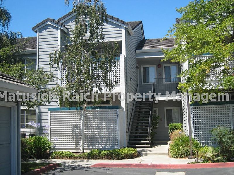 1st image of 925 Lake Tahoe Ct