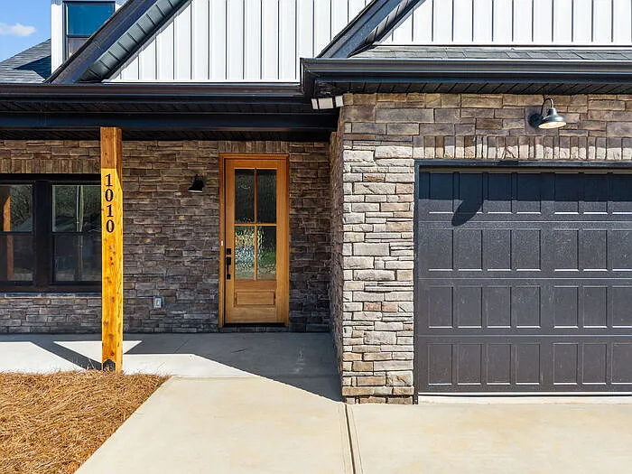 1010 Gibson Rd — Photo 44