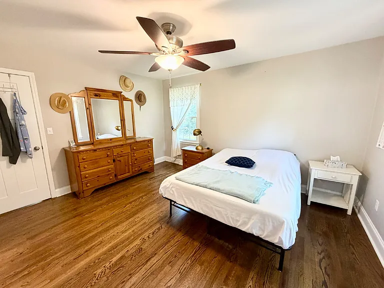 214 Holly Ave — Photo 13
