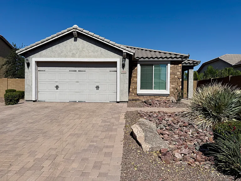 9464 W Fallen Leaf Ln — Photo 2
