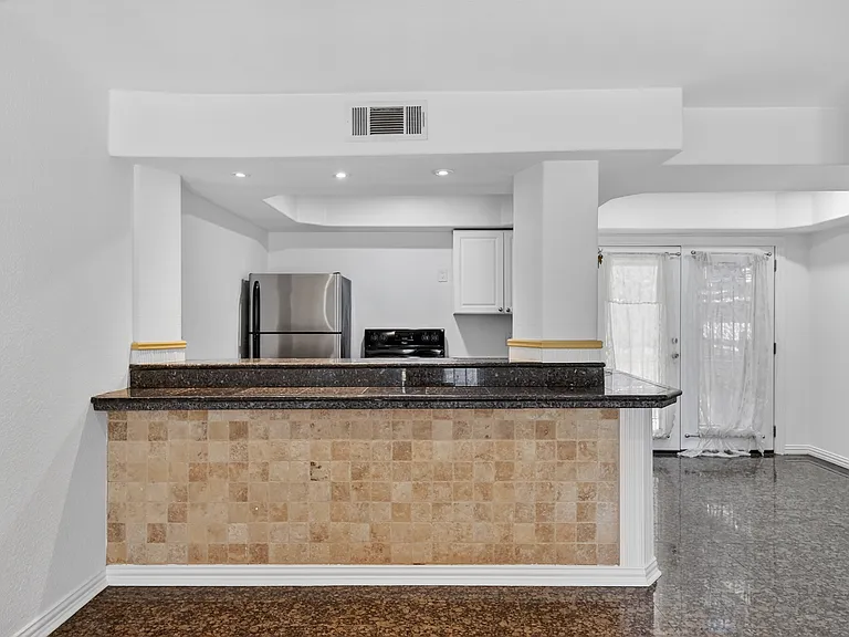 6111 Beverly Hill St #46 — Photo 7