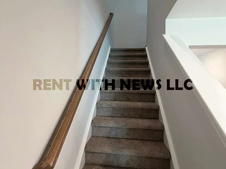 115 Hunston Dr — Photo 10