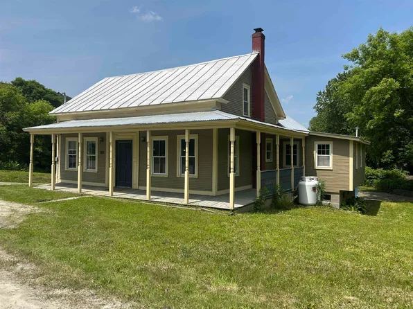 105 Bridge Street, Huntington, VT 05462