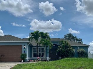301 NW 17th Pl, Cape Coral, FL 33993