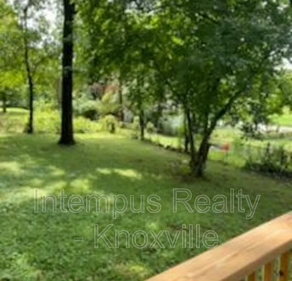 1320 Chestnut St — Photo 30