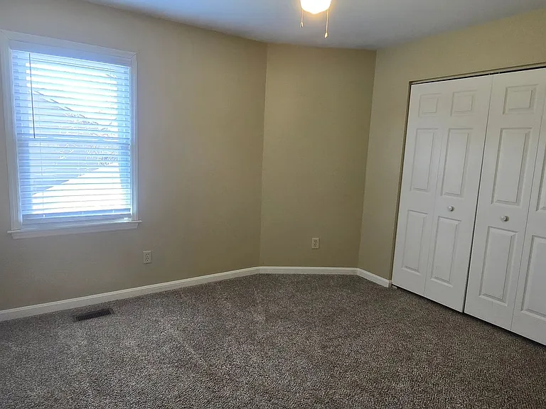 3313 Fort Harrods Ct — Photo 21