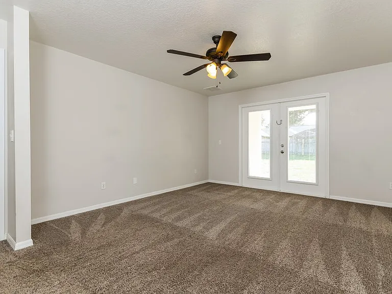 9615 Saragossa St — Photo 10