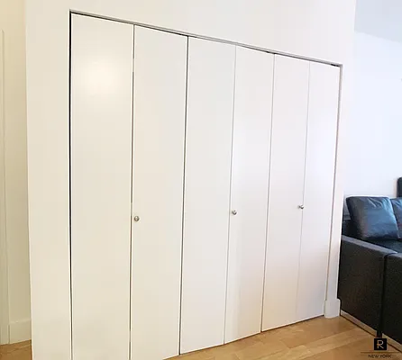 Rented by R New York | media 34