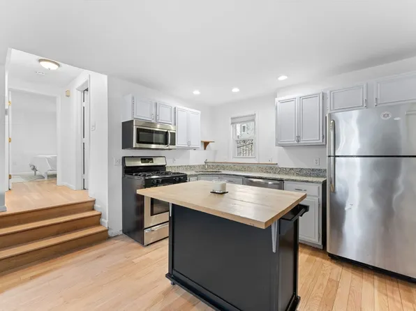 224 W 6th St APT 1, South Boston, MA 02127
