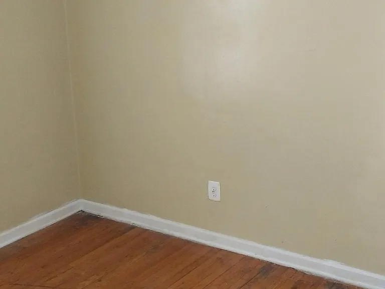 20045 Stout St — Photo 7