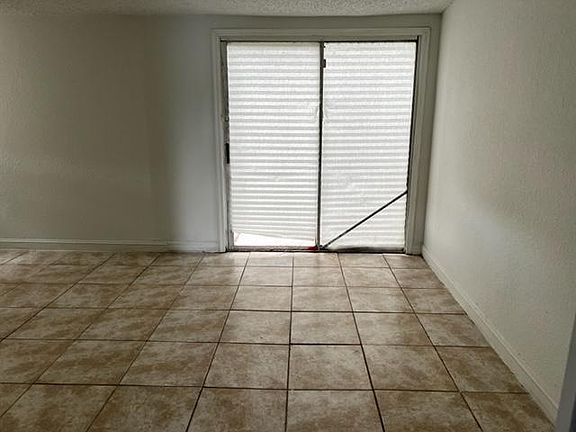 5th image of 2806 W Concord St #1
