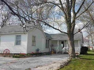 107 North St, Augusta, IL 62311