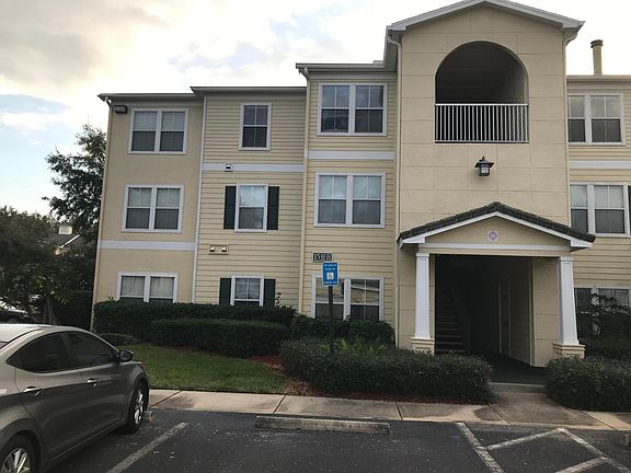 4th image of 18308 Bridle Club Dr