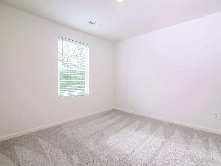 2205 Samuel Ln — Photo 12