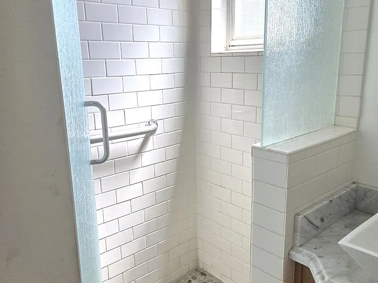 1406 E Earll Dr — Photo 12