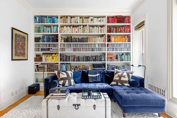 Sold by Compass | media 8