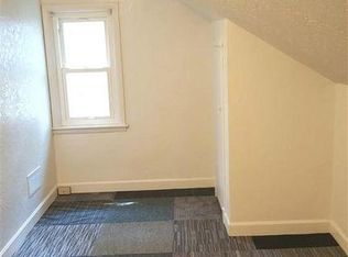2413 Court St, Sioux City, IA 51104