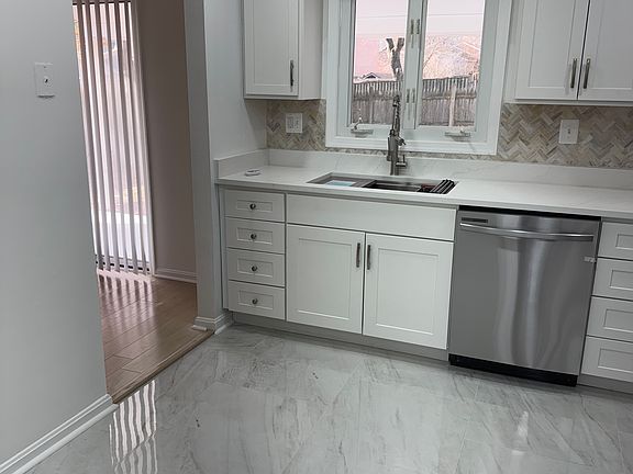 2nd image of 9015 Cheval Ln