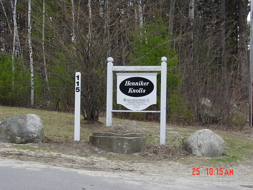 Henniker Knolls