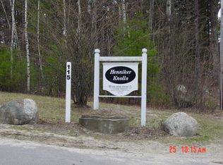 Henniker Knolls, Henniker, NH 03242