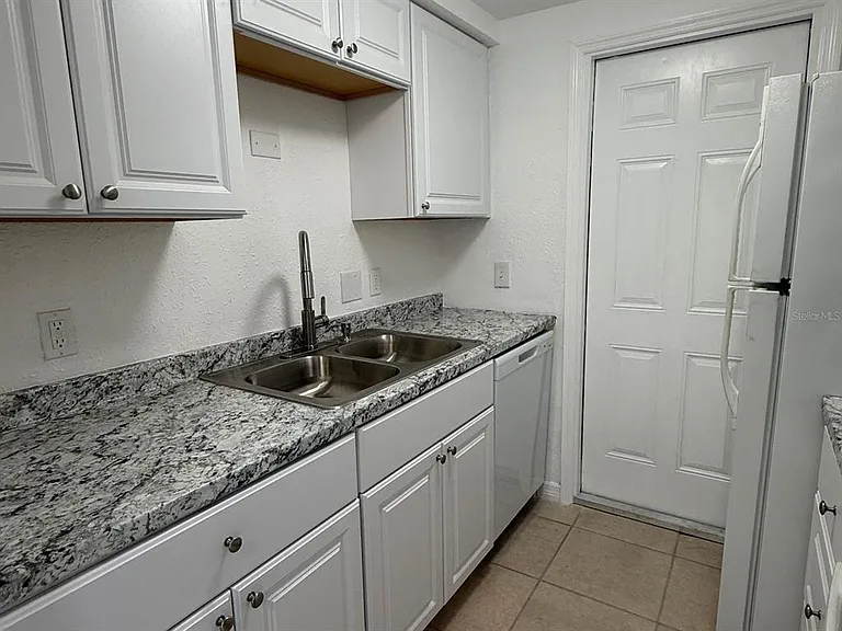 4934 Getner St — Photo 13