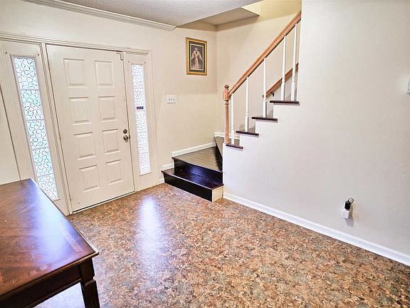 3rd image of 218 Marshall Dr