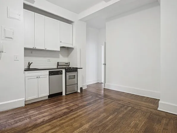 19 West 69th Street image 1 of 23