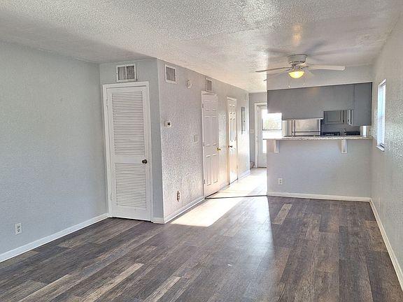 4th image of 1703 Palmetto Ct
